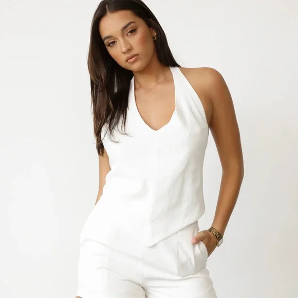 Grace Linen Top - Picture 1 of 4